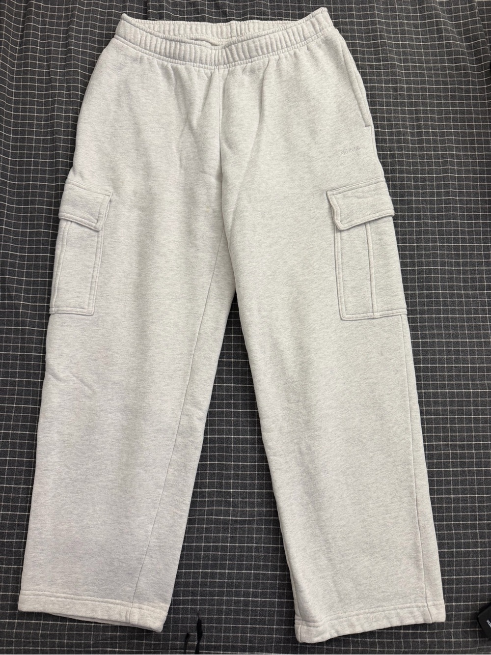 Aritzia Sweatfleece/cozy fleece Mega fit sweat pants